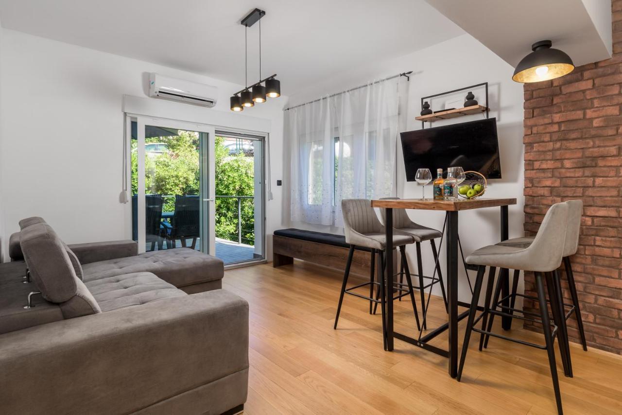 Zid Apartman Opatija Eksteriør billede